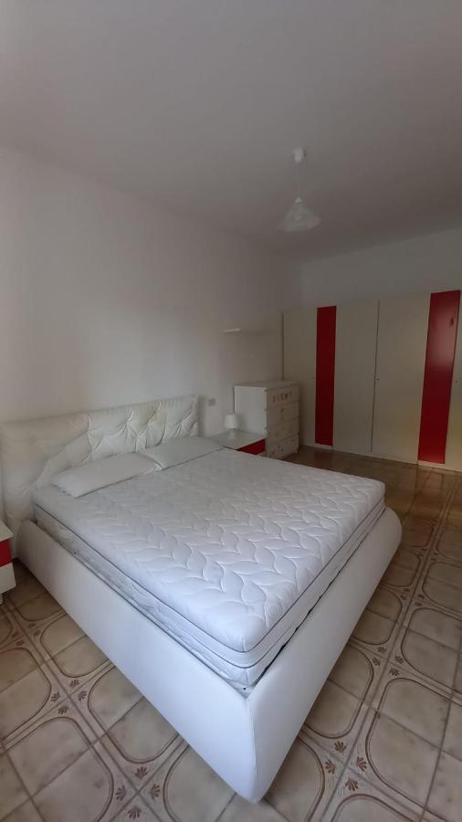 Appartamento Casa Irene Luni Esterno foto