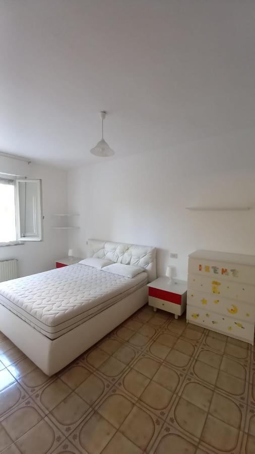 Appartamento Casa Irene Luni Esterno foto